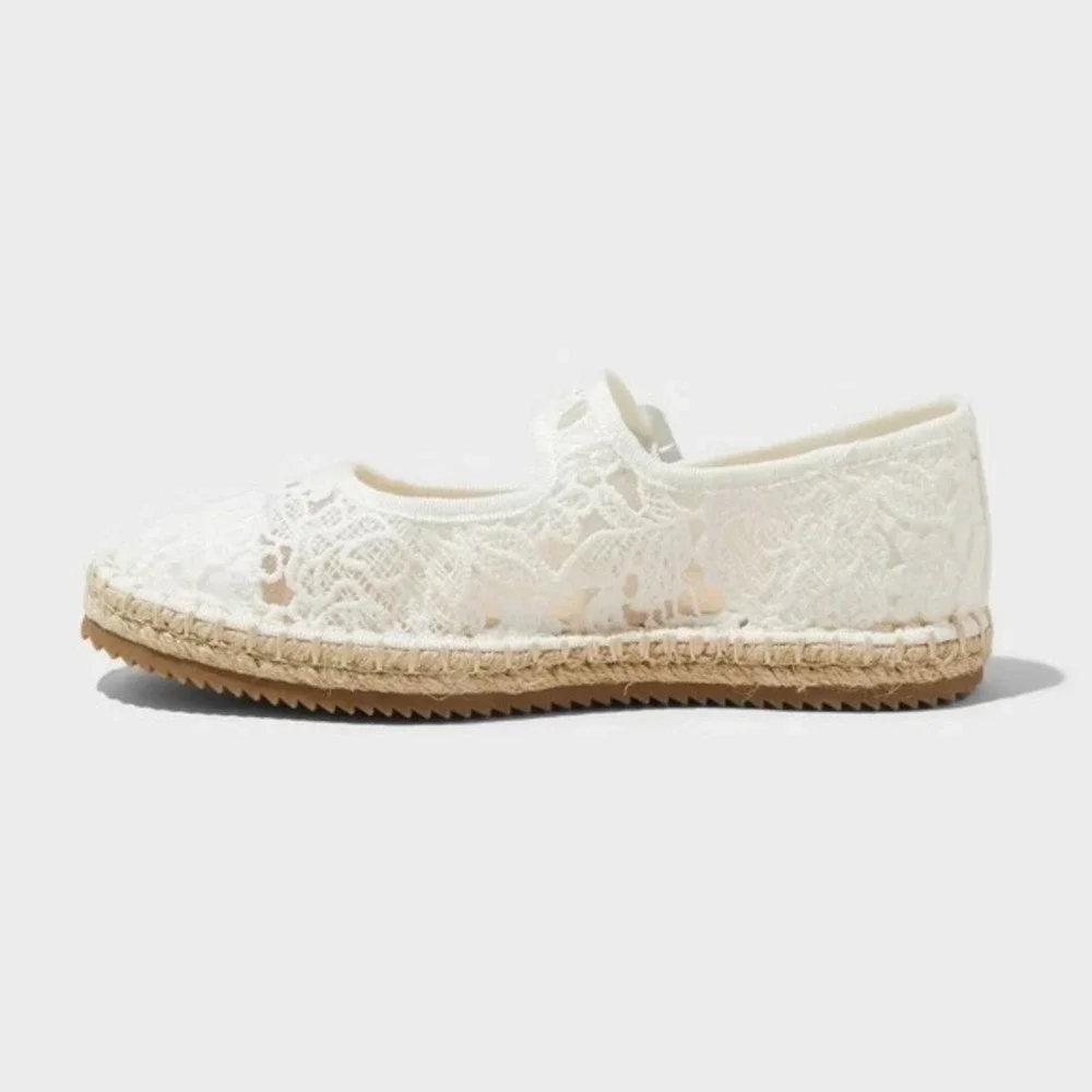 Big Girl Lace Flats Art Class Madeline White 13‎ New With Tags